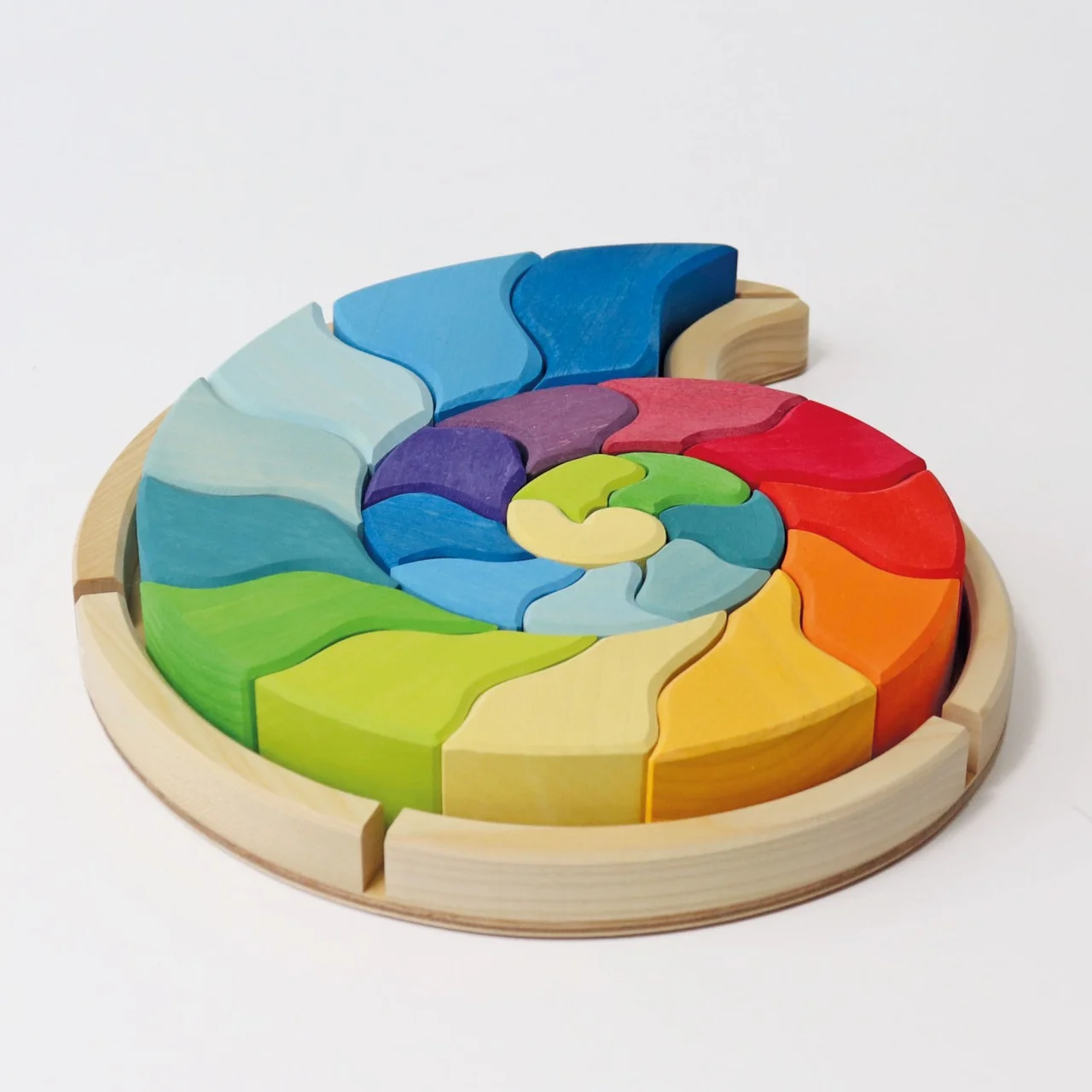 Jeu de construction en bois, mandala, puzzle Ammonite de Grimms 03