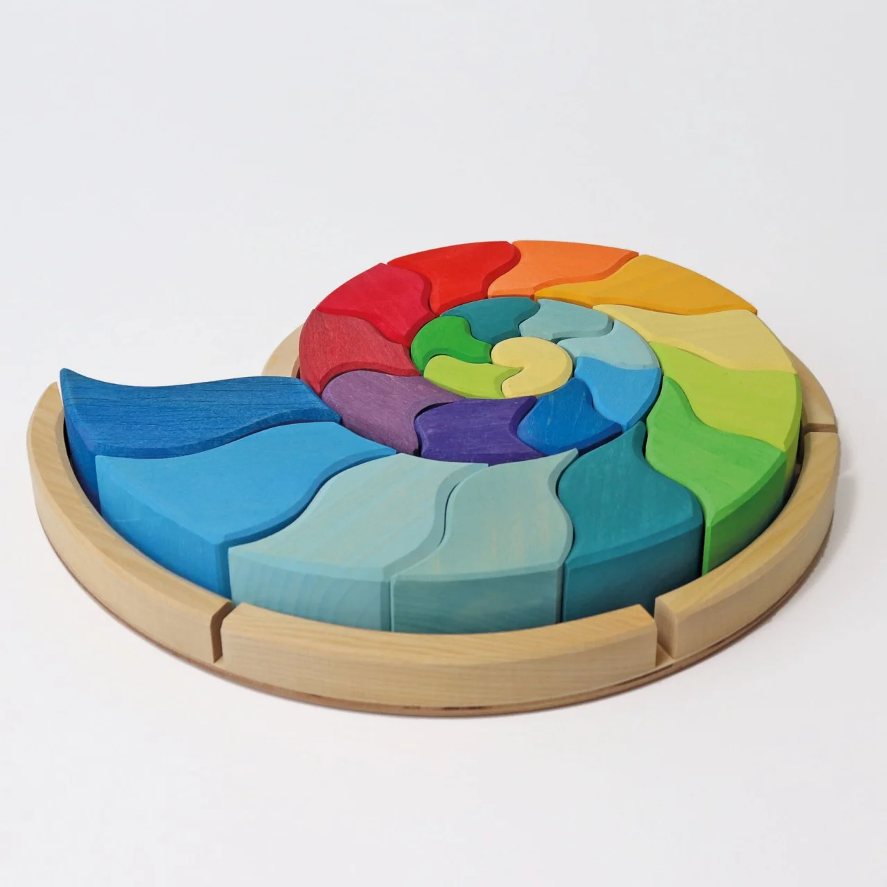 Jeu de construction en bois, mandala, puzzle Ammonite de Grimms 04