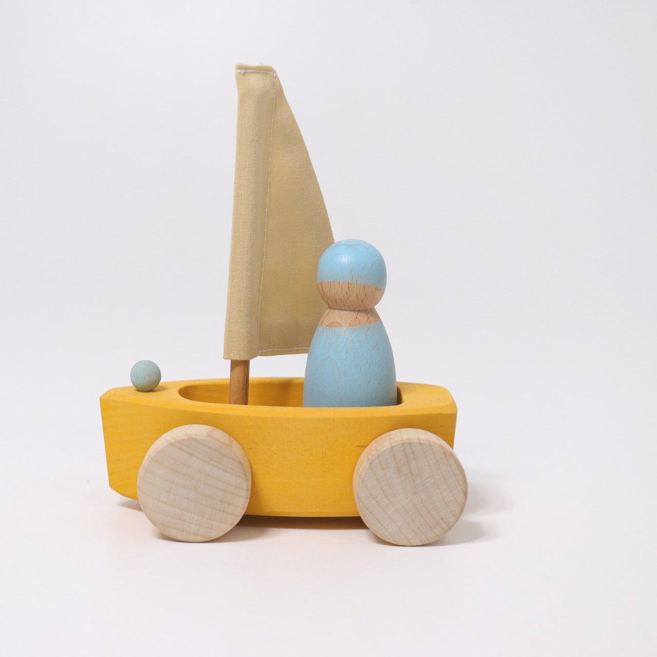 Grimms bateau à voile avec son personnage 04