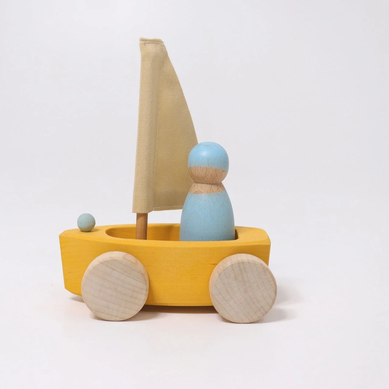 Grimms bateau à voile avec son personnage 04