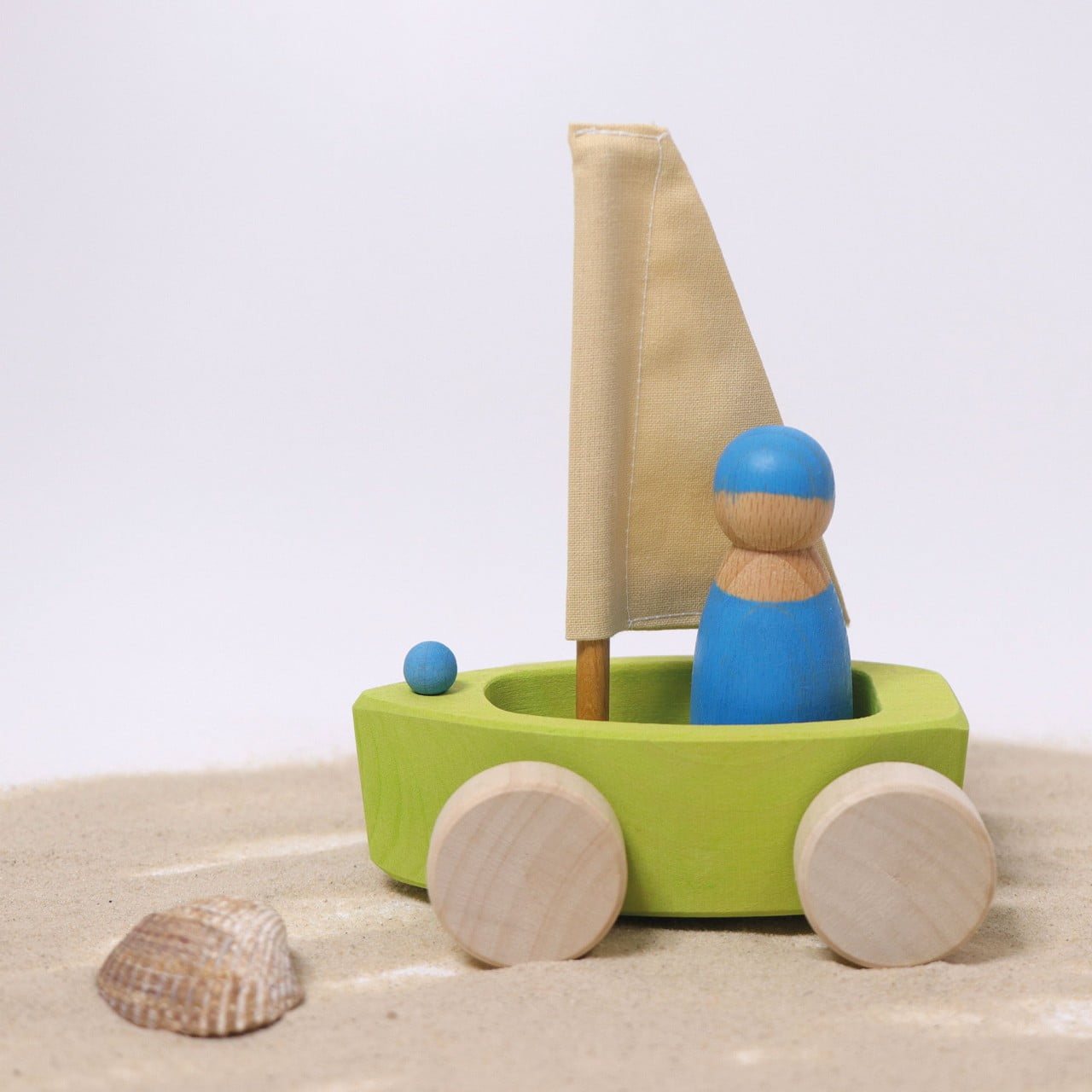 Grimms bateau à voile avec son personnage 03