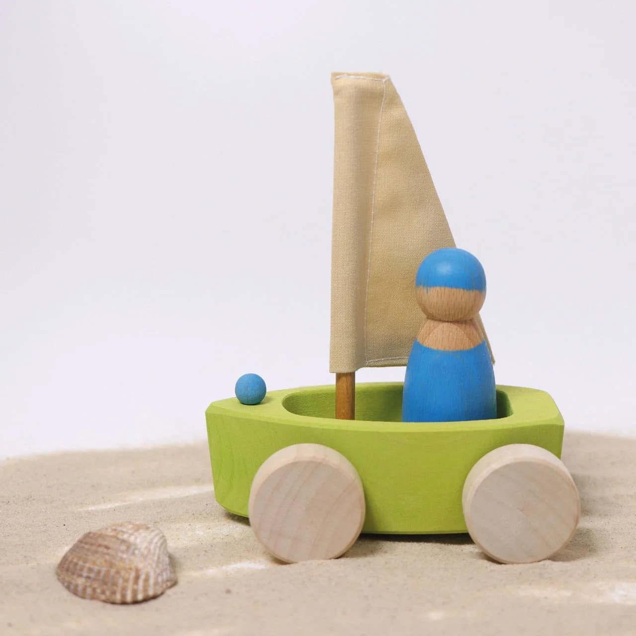 Grimms bateau à voile avec son personnage 03